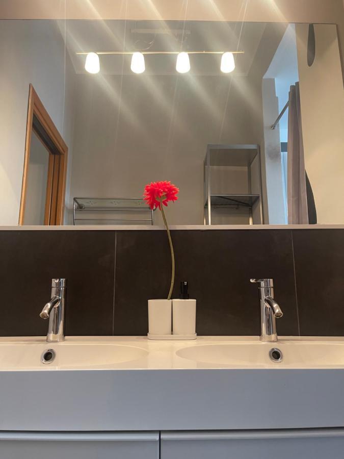 The Olivetti Apt Leilighet Caserta Eksteriør bilde
